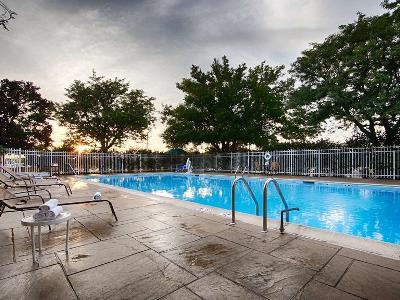 Western Chicago 3*